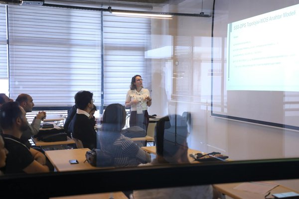 Découvrez les avantages clés de la carte de visite numérique