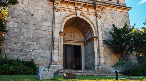 Guide pour entretenir un monument historique à La Pesse